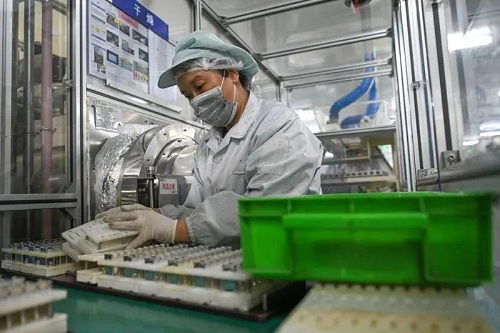 這段艱難日子,我們一起走過(guò)